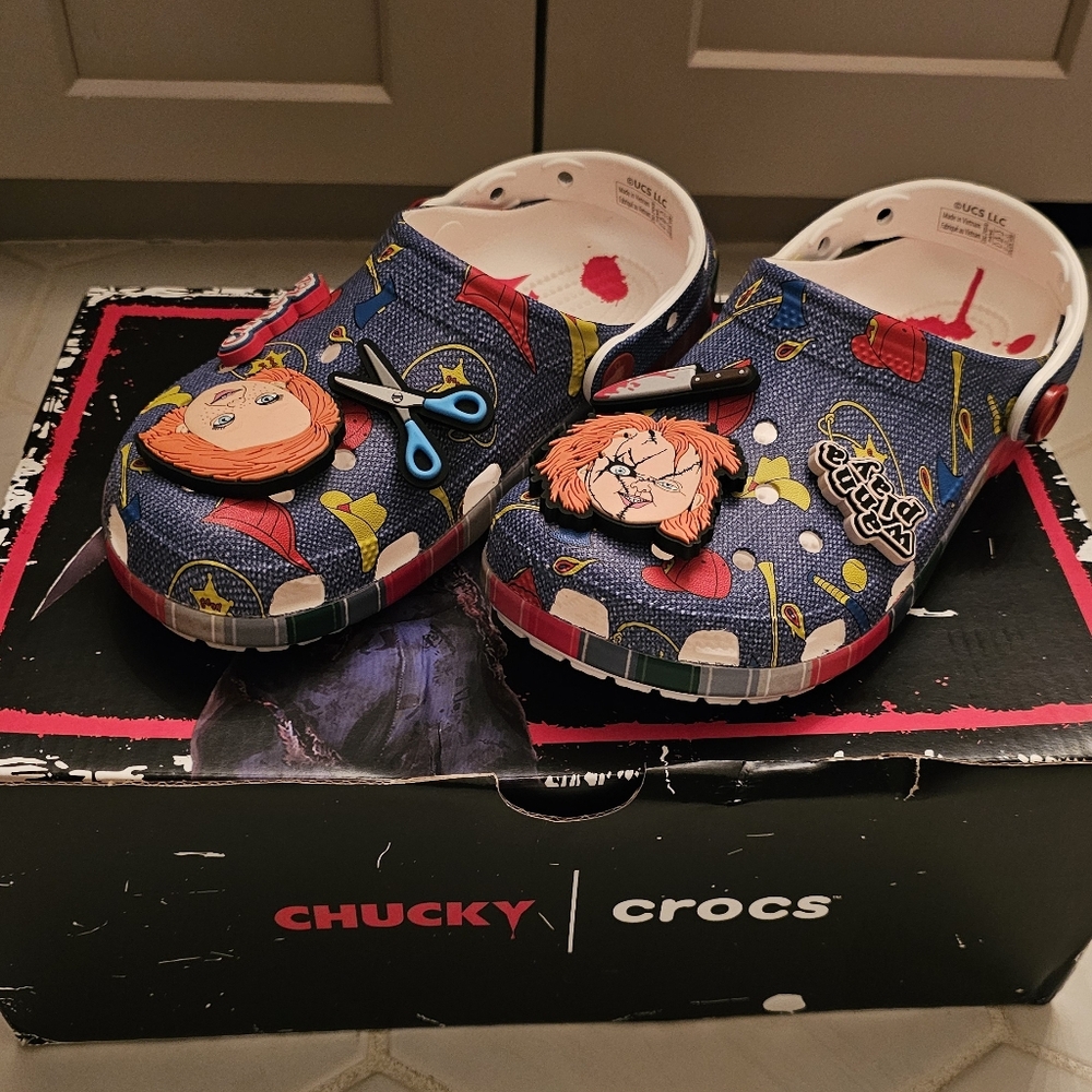 New W/Out Tags Childs Play Chucky CROCS
